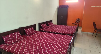 Anju tourist home Room Type - Quadruple room Non AC