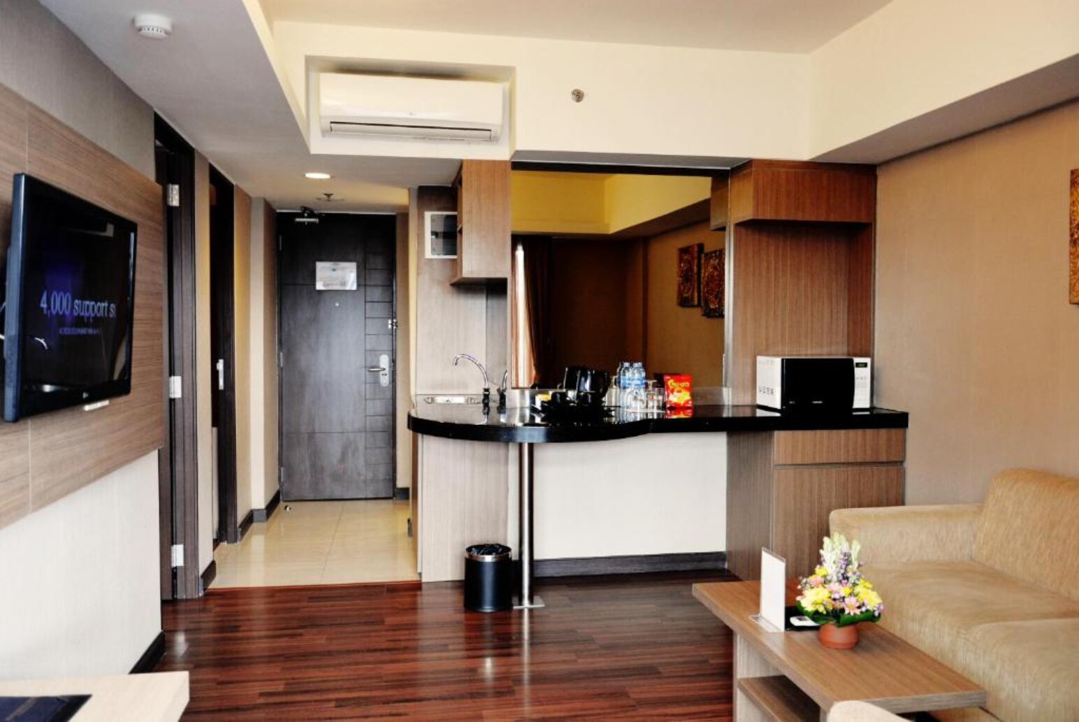 Ramada by Wyndham Bali Sunset Road Kuta - Tap to explore photos