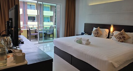 Baron Beach Hotel Room Type - Deluxe Room