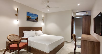 SWANOTEL GACHIBOWLI Room Type - Superior King SWANOTEL GACHIBOWLI Room Type - Superior King