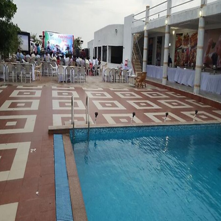 Etranger Resorts - Tap to explore photos
