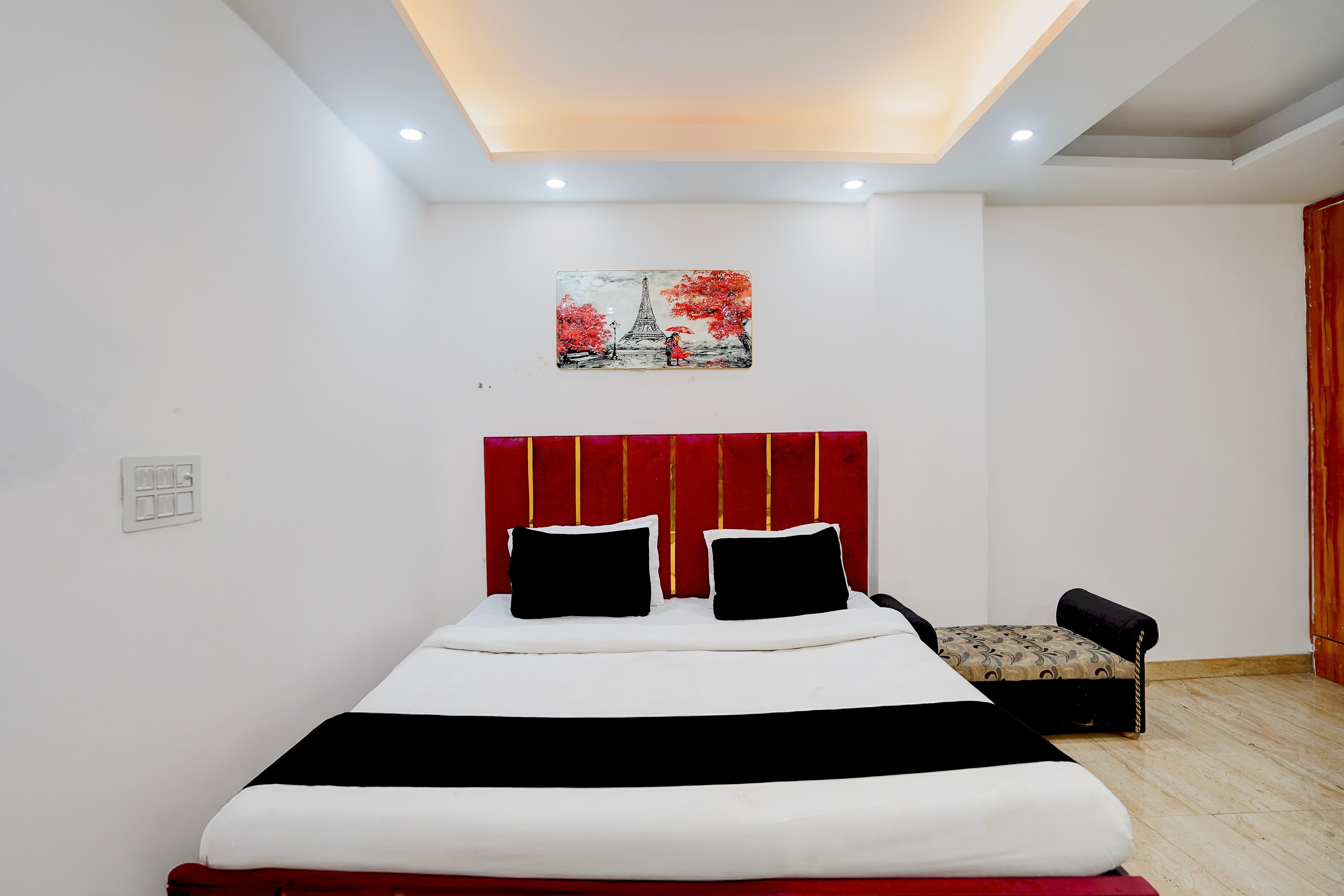 Hotel O The Classic Residency - Tap to explore photos