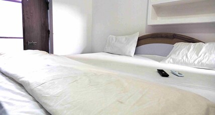 BABA HOME STAY Room Type - Classic Ac Room