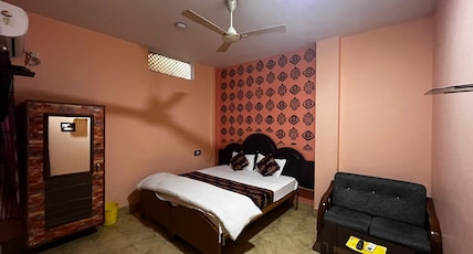 Hotel Ganesha Room Type - Deluxe Family AC