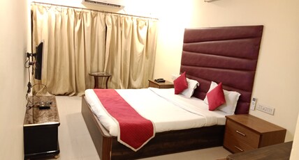 Hotel Sobhraj Room Type - Deluxe Double Bed AC Room