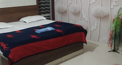 Cross king Room Type - Bedroom 11