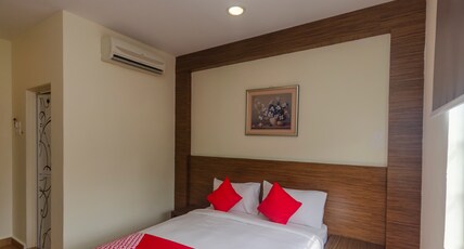 Hotel O The Vintage Hotel Room Type - Deluxe Queen