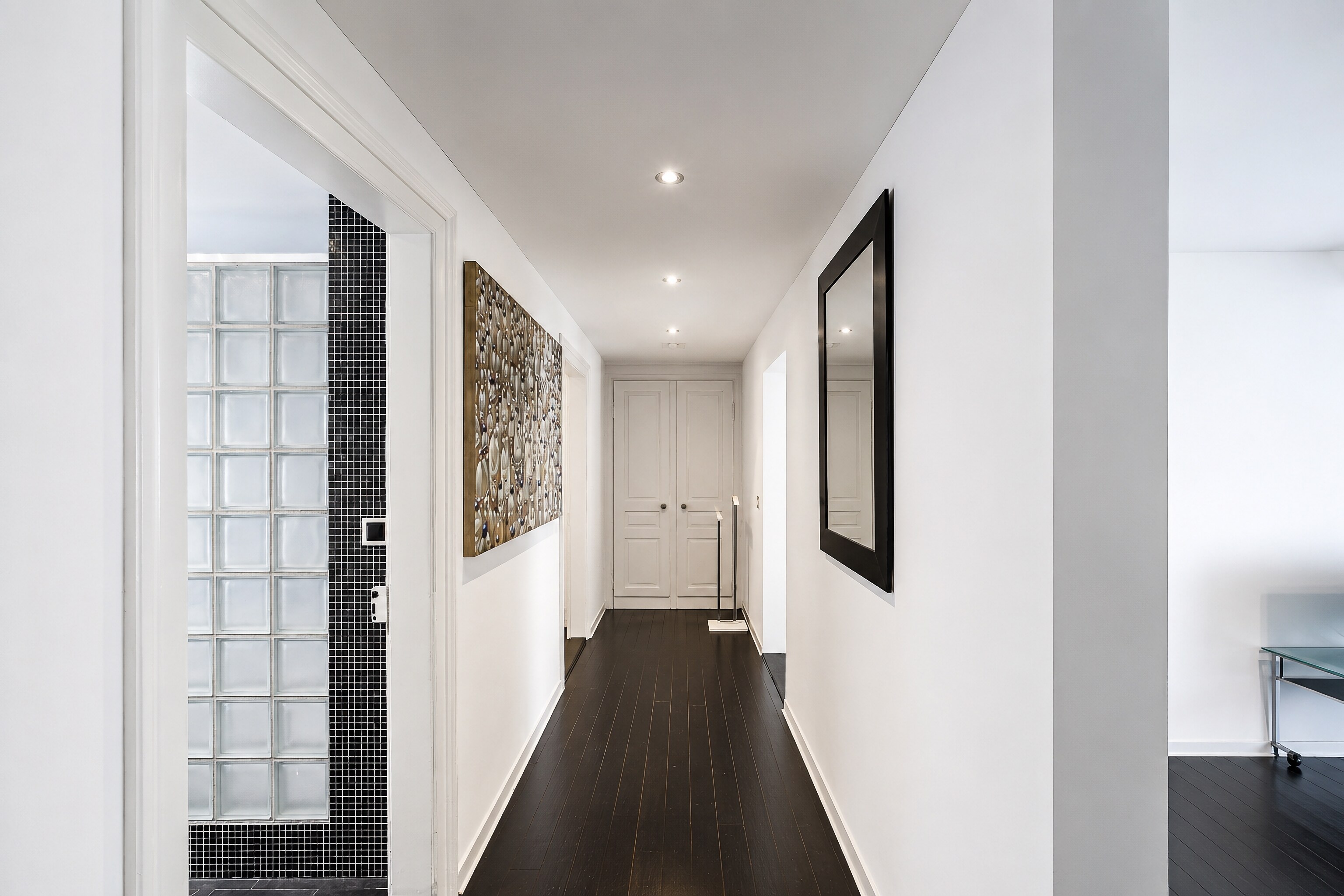 VISIONAPARTMENTS Hardstrasse – self check-in - Tap to explore photos