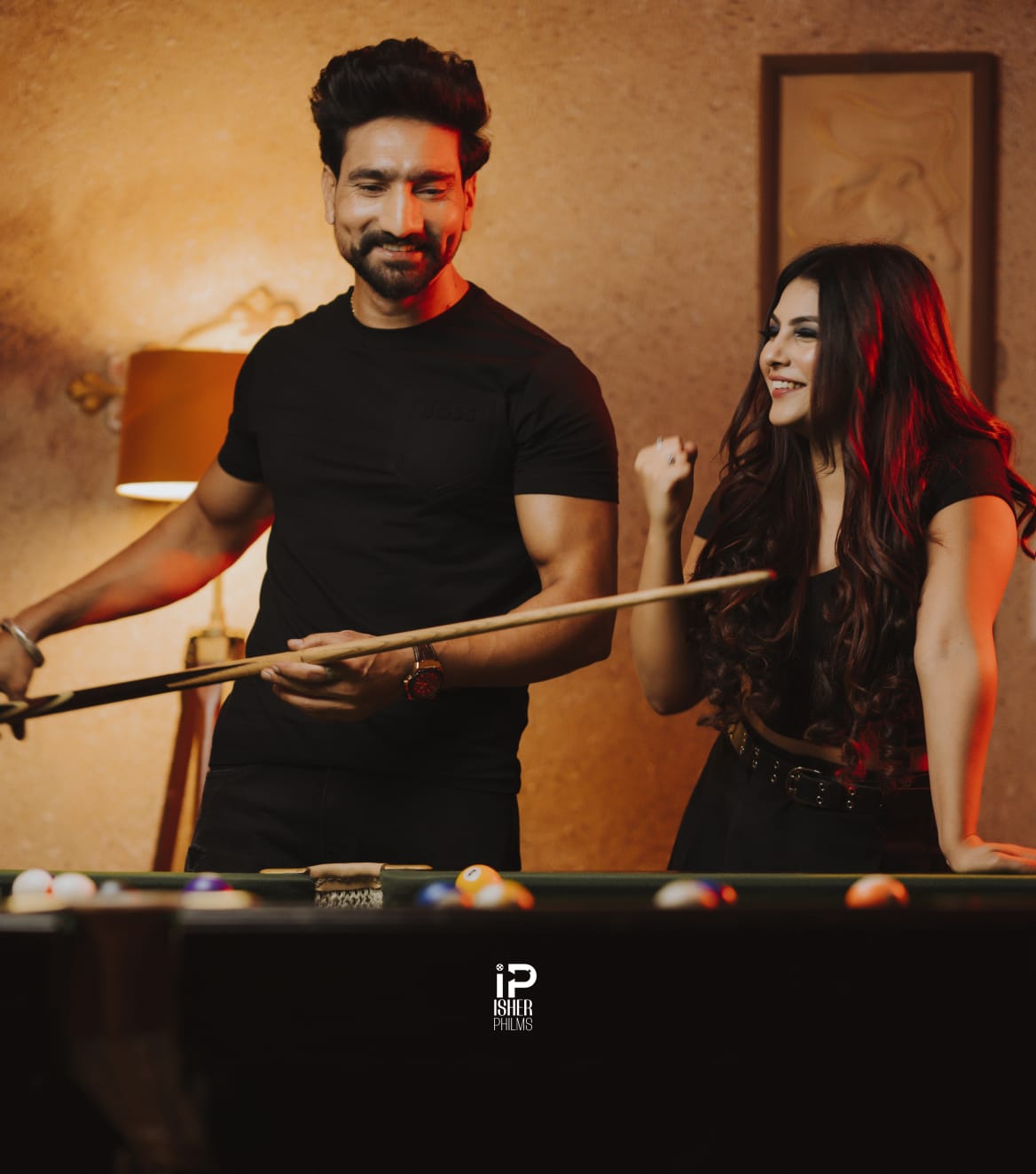 DrSingh-UStudio - Tap to explore photos