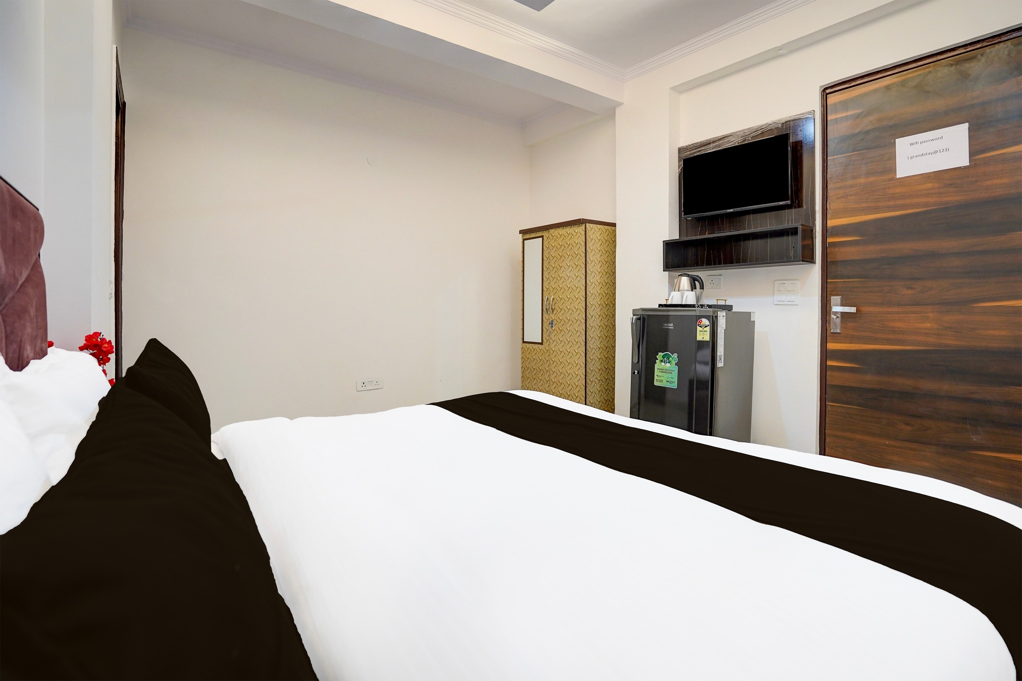 Super Hotel O A Square Residency 2 - Tap to explore photos