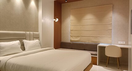 SUJATA HOTEL Room Type - PREMIUM ROOM