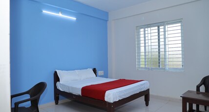 Vishwas comforts - Chitradurga Room Type - Deluxe Room with Hill View Non AC Vishwas comforts - Chitradurga Room Type - Deluxe Room with Hill View Non AC