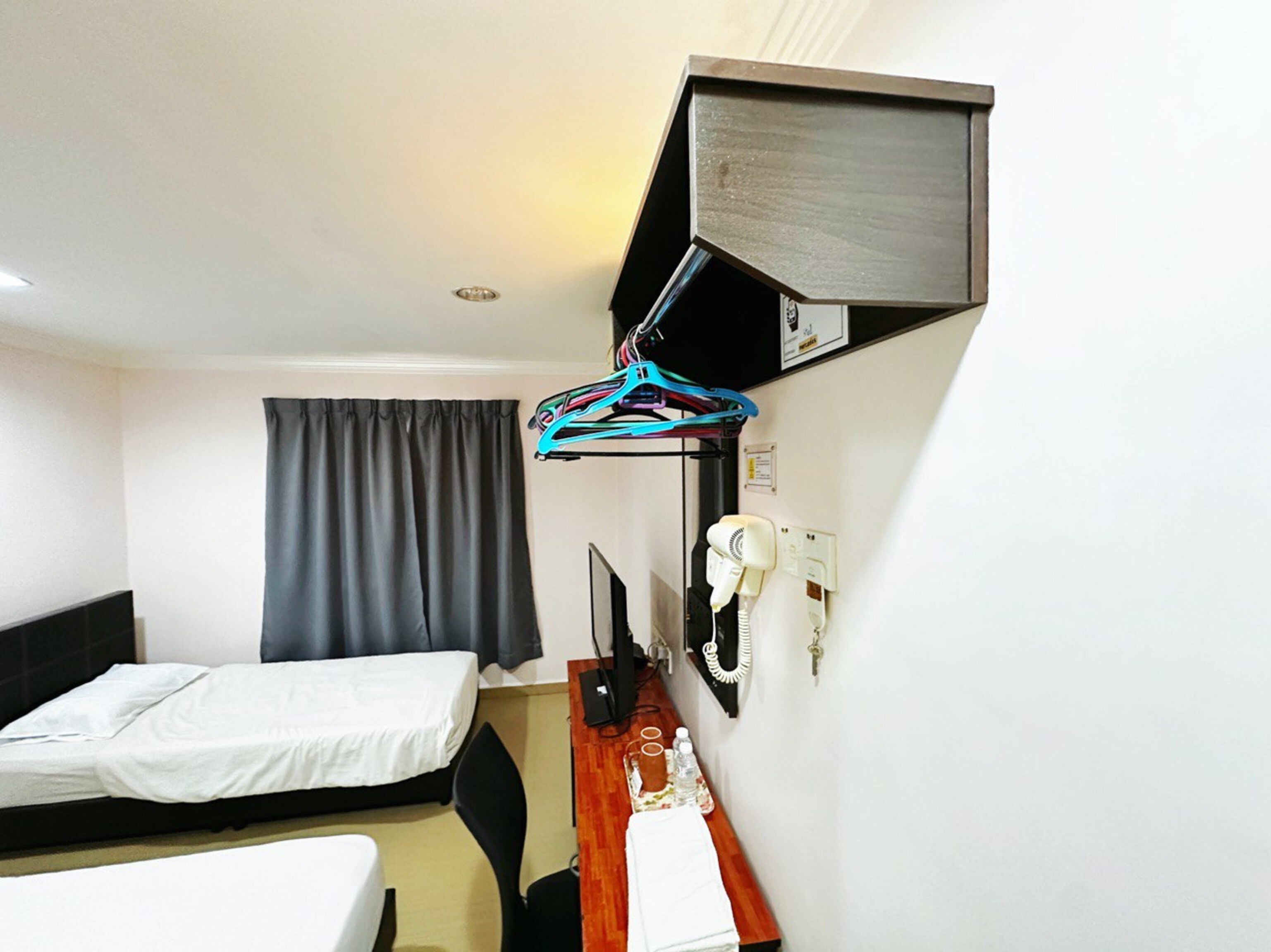 Hotel O Tasik Utama - Tap to explore photos