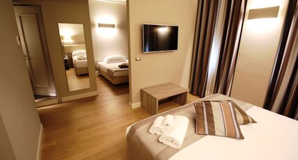 Best Western Hotel Moderno Verdi Room Type - 1 King Bed, Comfort Room, Sofabed