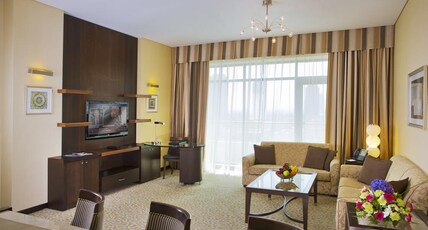 TIME Oak Hotel & Suites Room Type - Executive SuiteThree Bedroom with Pool View TIME Oak Hotel & Suites Room Type - Executive SuiteThree Bedroom with Pool View