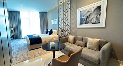 Quickstay Homes | Modern Studio Canal View Room Type - Quickstay Homes | Modern Studio Canal View