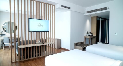 Aurum By RJ Resorts | 5 minutes from Airport | Room Type - EXECUTIVE TWIN ROOM