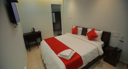 Premier Tourist Home Room Type - SUPERIOR DOUBLE ROOM AC Premier Tourist Home Room Type - SUPERIOR DOUBLE ROOM AC