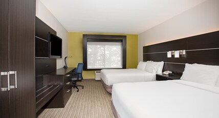 Holiday Inn Express Hotel & Suites Fort Collins Room Type - 2 King Beds Suite Sofa Bed