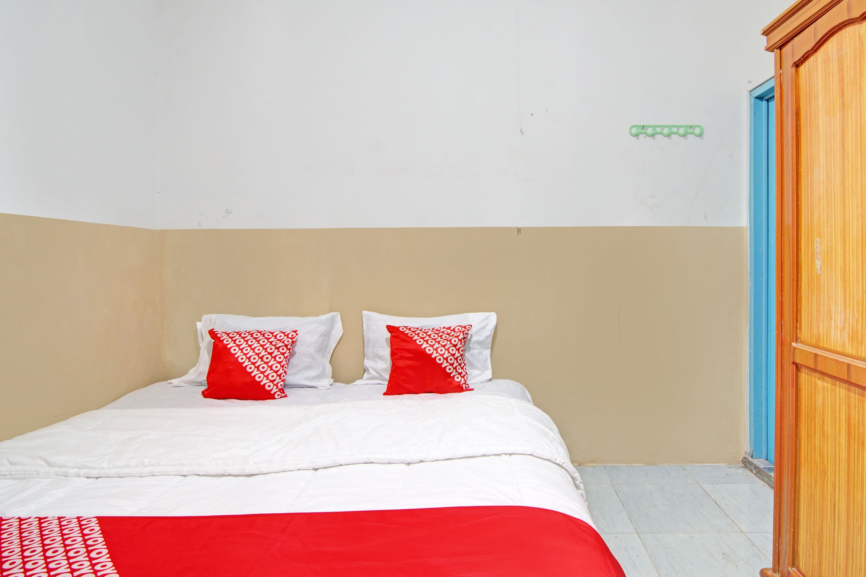 Hotel O Marvel House Syariah - Tap to explore photos