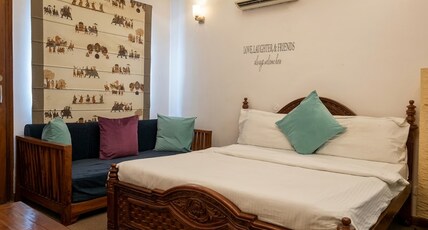 The Mahal Apartment | Rooms & Caretaker Room Type - Rani Garh with shared washroom