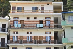 An Himalayan View by StayApart