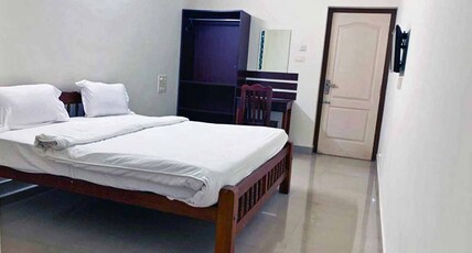 Fanateer Mall Lodge Ujire Room Type - Standard Double NON AC
