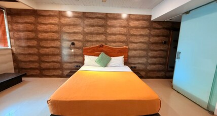 Silver Sands Beach Resort Room Type - Deluxe Room-Pool View