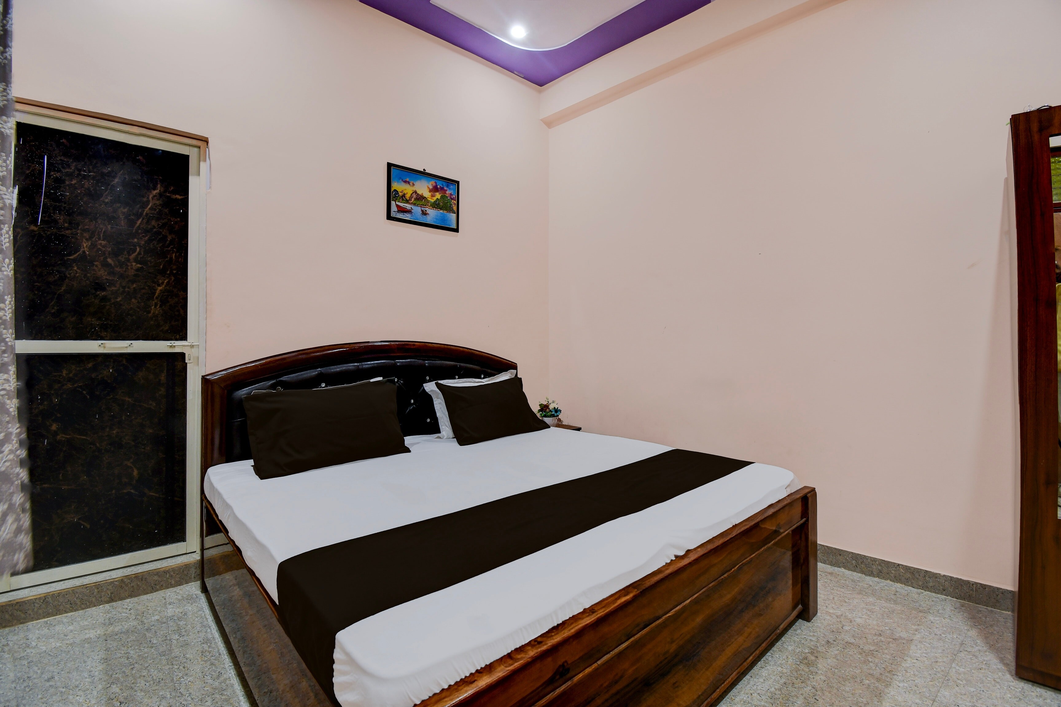 SPOT ON Shree Mangalam Inn - Tap to explore photos