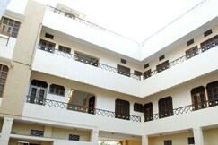 Hotel Shashi