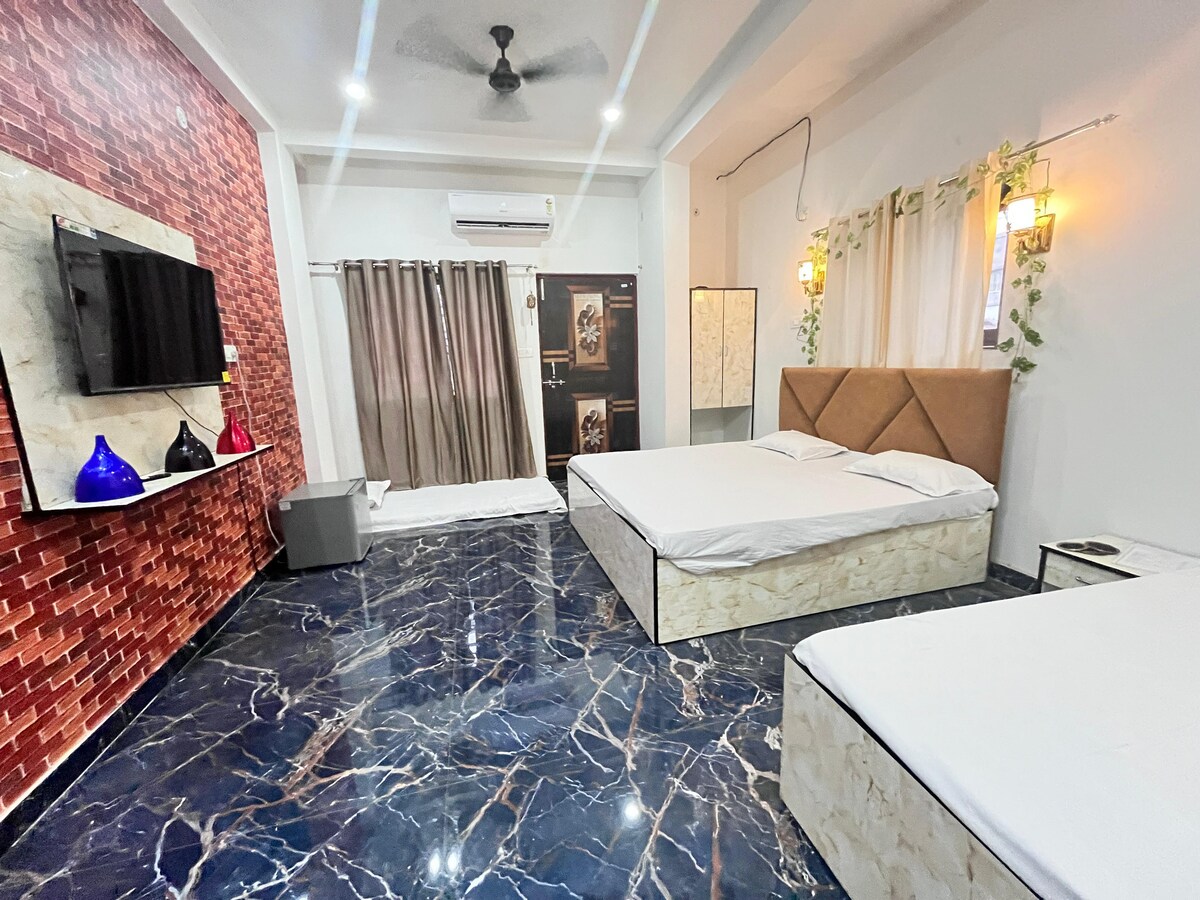 Paradise Homestay | Entire Apartment - Tap to explore photos