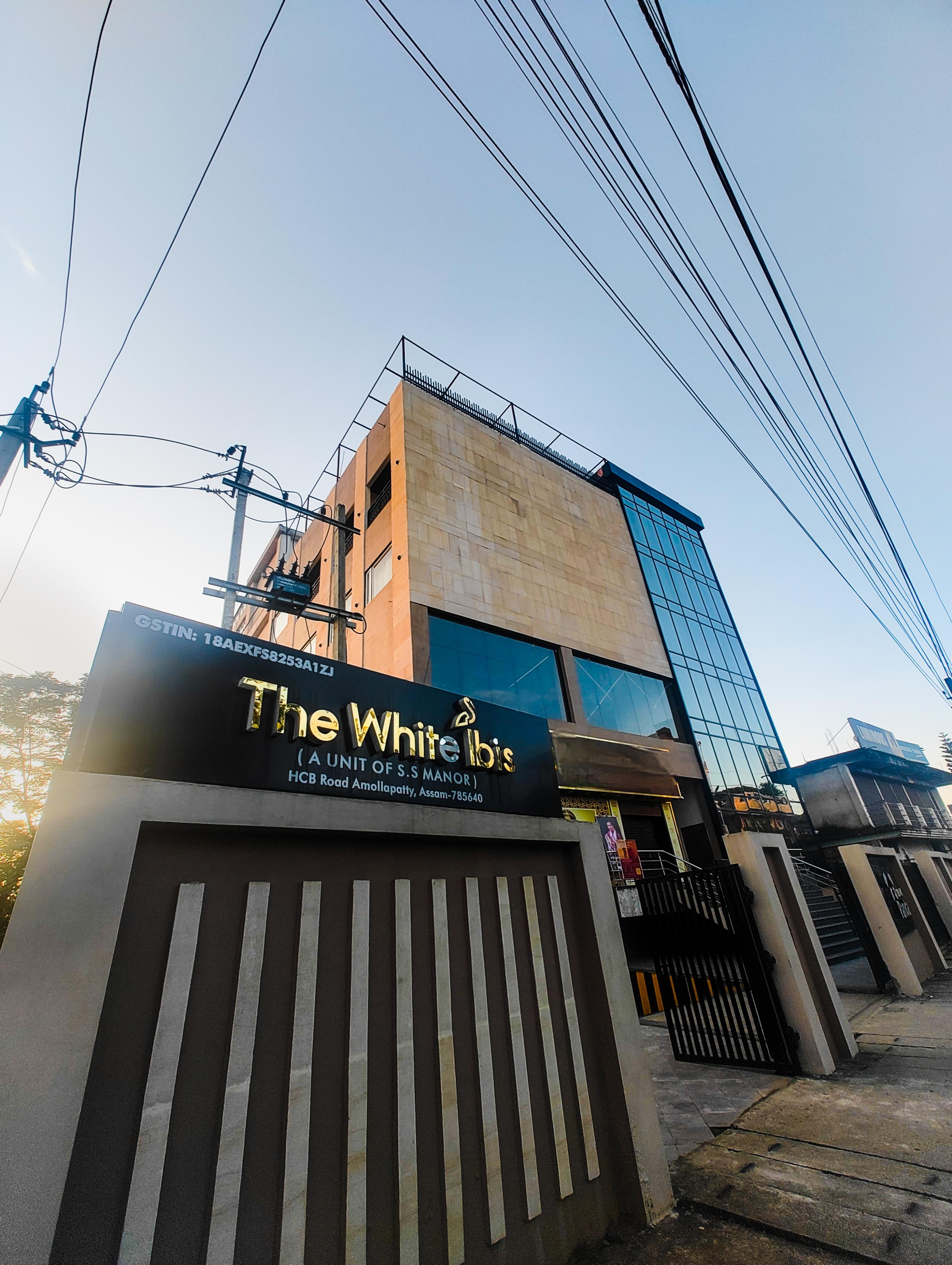 The White IBIS A Boutique Hotel - Tap to explore photos
