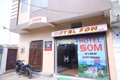 HOTEL SOM