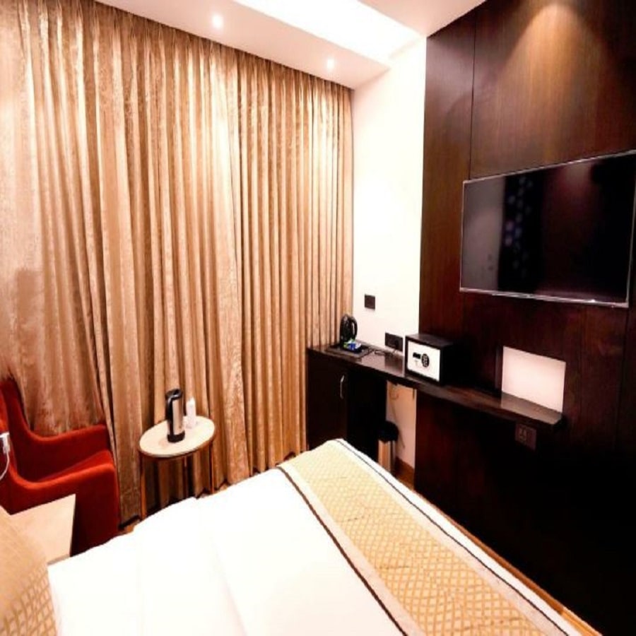 Hotel City Pride -  premium hotel near New Delhi Railway Station - Tap to explore photos