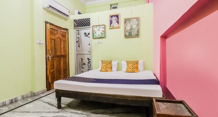 SPOT ON Maharani guest house Room Type - Classic