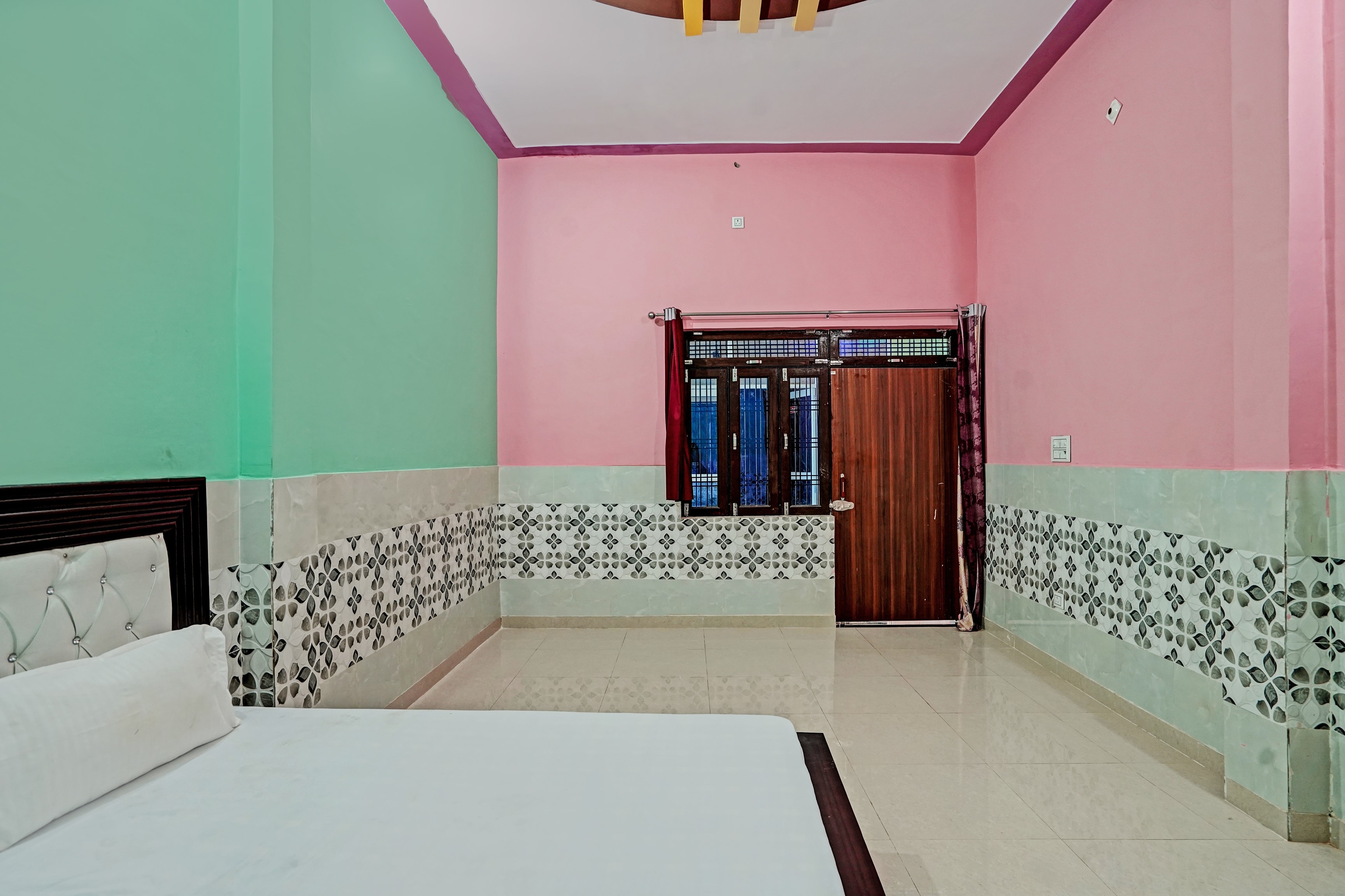 Hotel O P.k. - Tap to explore photos