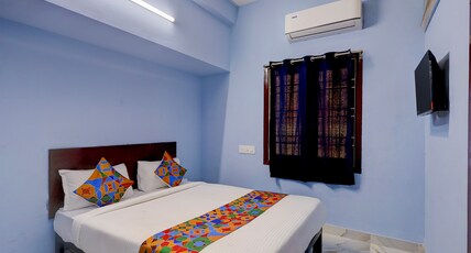 FabHotel Dream Inn - Mogappair East Room Type - Deluxe Room