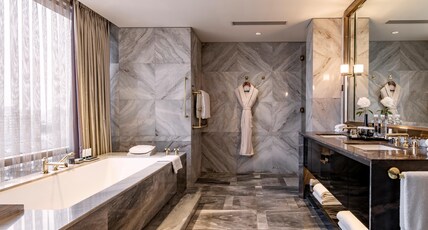 Waldorf Astoria Beijing by Hilton Room Type - PARK VIEW FAMILY SUITE
