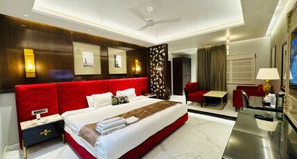Prayag Inn - 500 Mts from High court Room Type - Suite Room