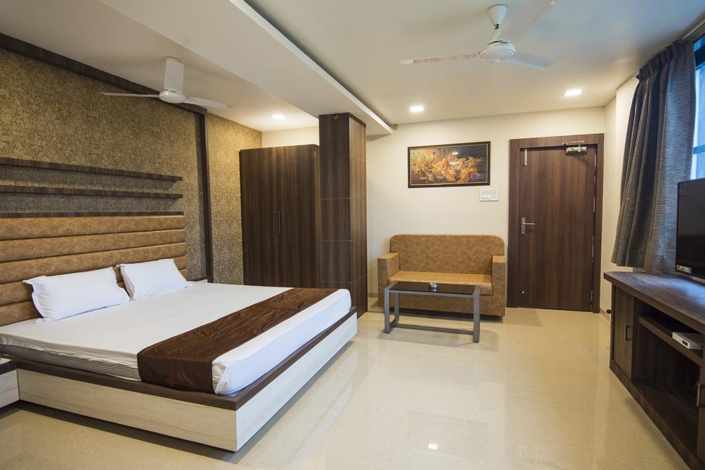 Hotel Sudarshan Residency - Tap to explore photos
