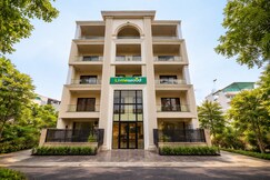 Limewood Signature Near Golf Course Road