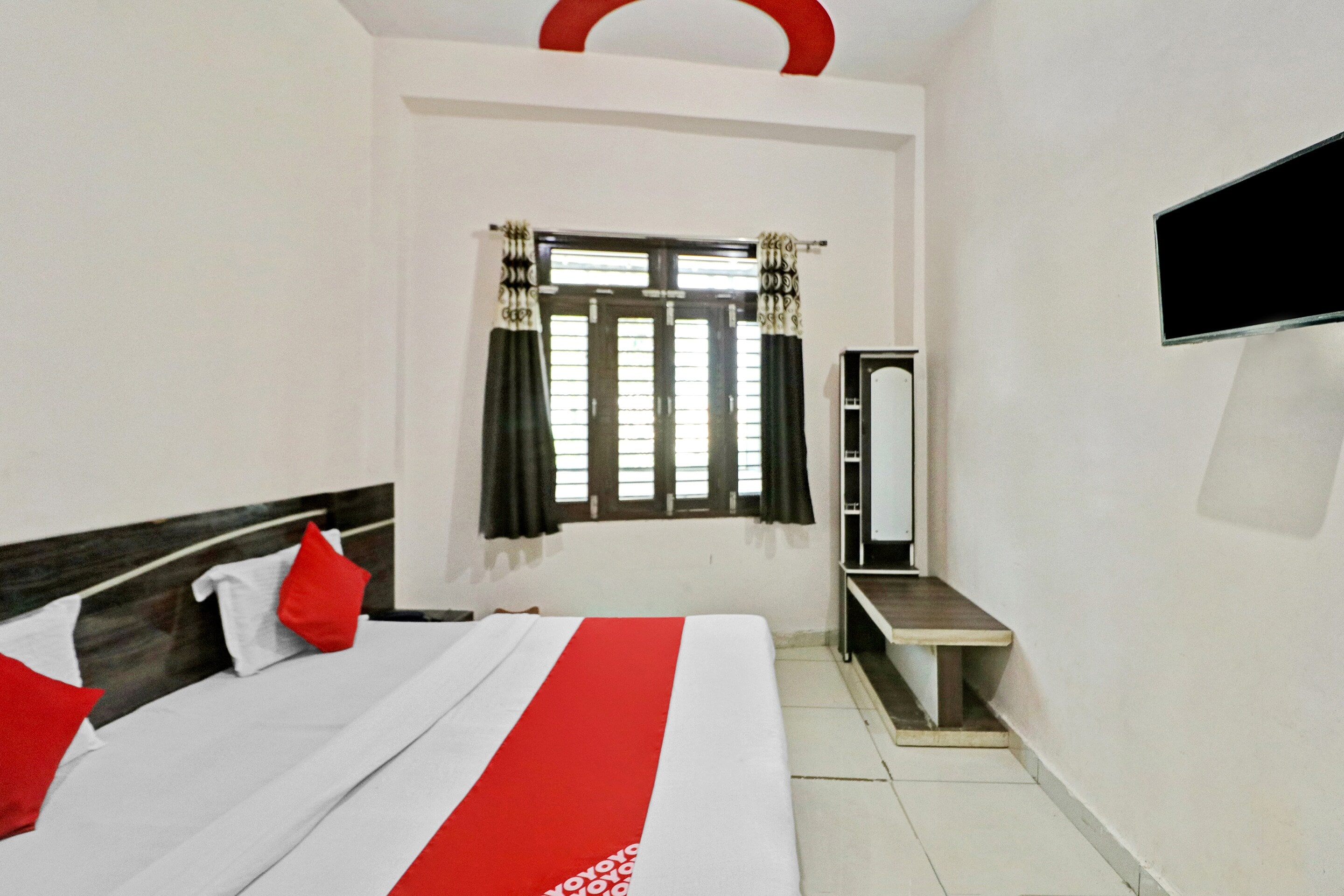 Hotel O Anjani Palace - Tap to explore photos
