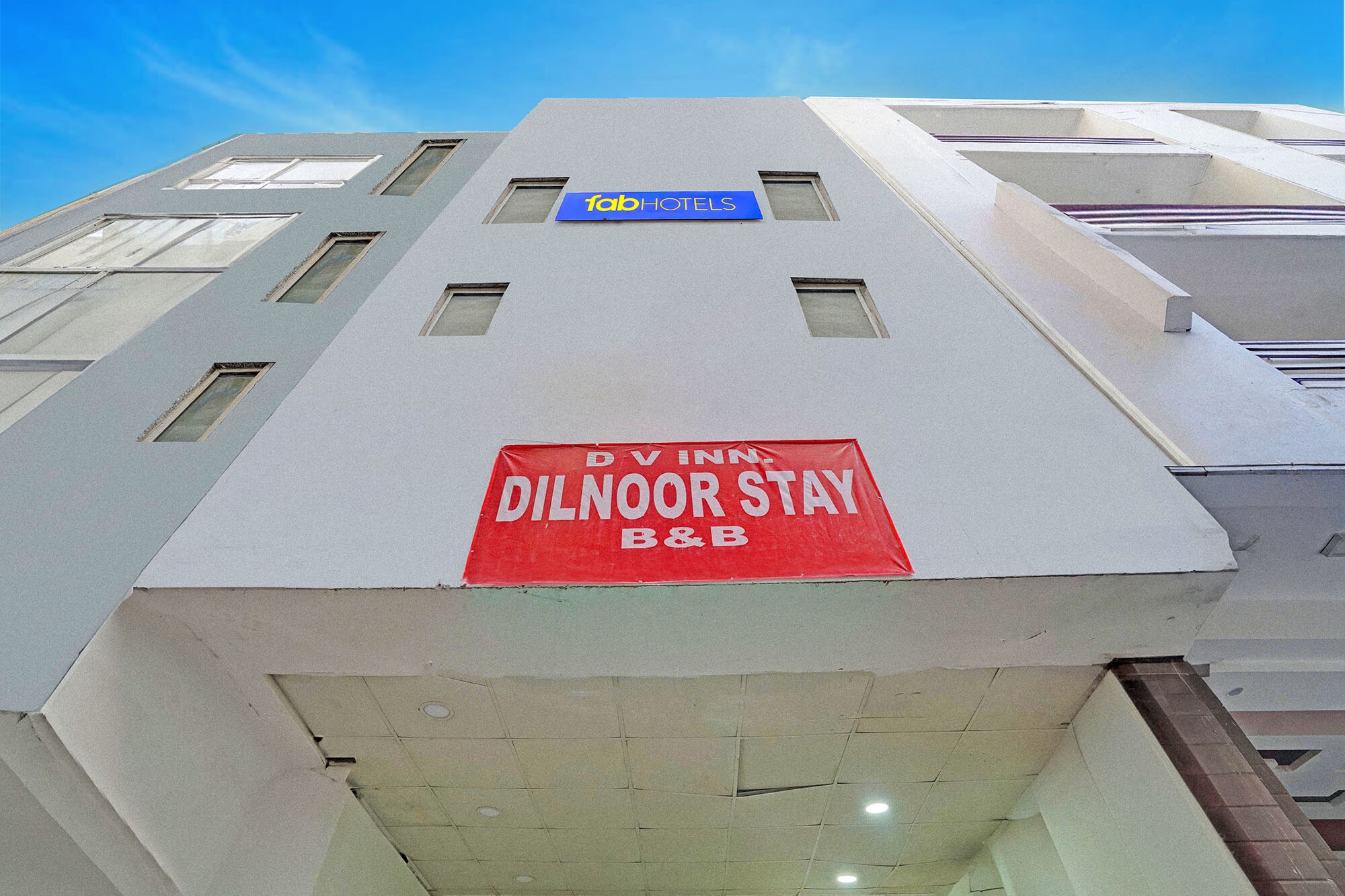 Via Dilnoor Stay - Tap to explore photos