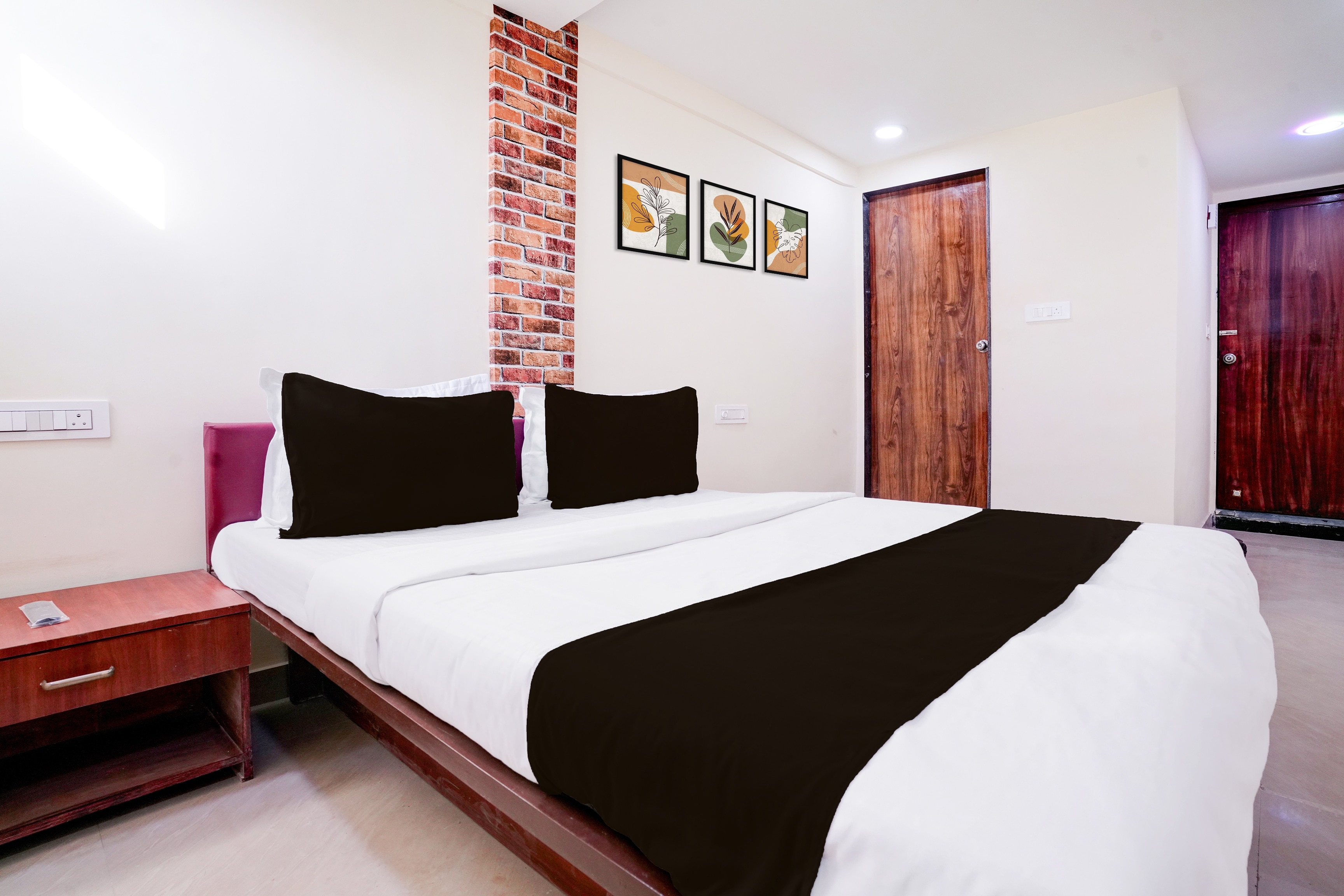 Hotel O poonam - Tap to explore photos