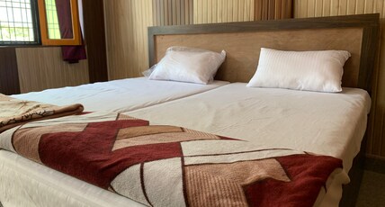 Shiv Sadan Homestay Room Type - Deluxe Room with Hill Room