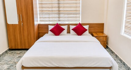 Vilstay Go Malabar Comfort Rooms Room Type - Standard Double Room