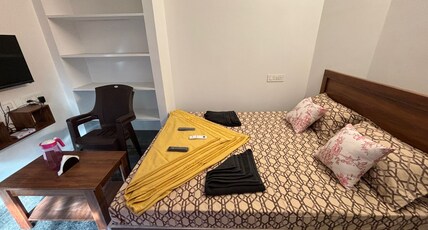VARSHA HERITAGE INN - PONDY Room Type - Deluxe room
