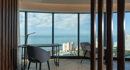 Radisson Blu Hotel Durban Umhlanga Room Type - Junior Suite Sea View Lounge Access