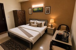 HOTEL LOTUS INN