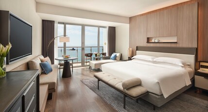 Intercontinental Shenzhen Dameisha Resort Room Type - 1 King Classic Ocean View High Floor Intercontinental Shenzhen Dameisha Resort Room Type - 1 King Classic Ocean View High Floor